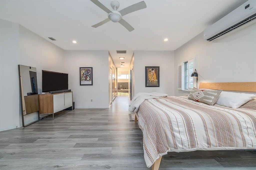 Photo of 101 N ST ANDREWS DRIVE