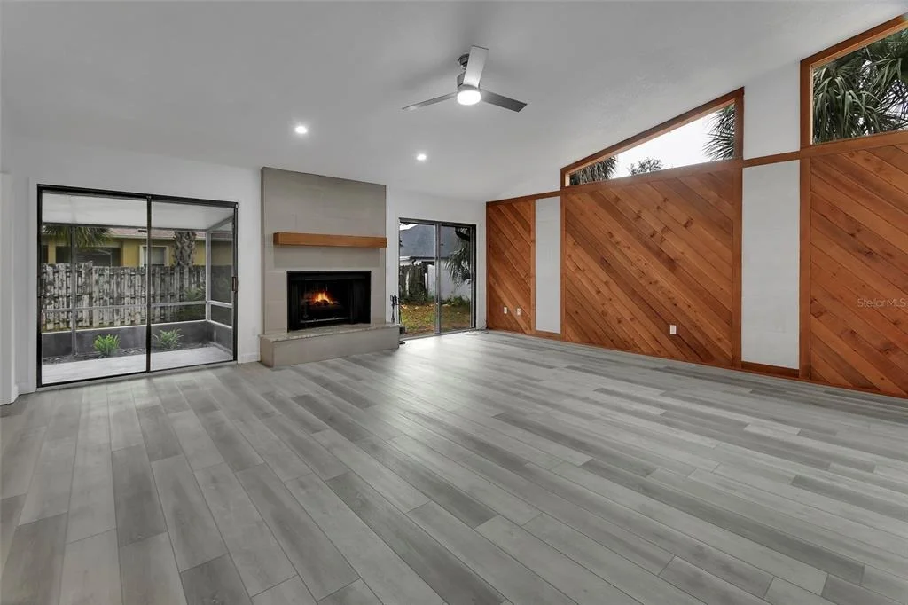 Photo of 1411 N BEACH STREET