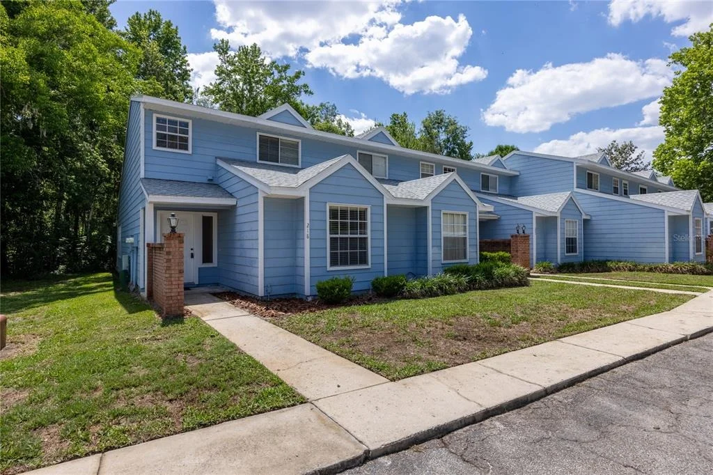 Photo of Unit K at 218 NW 50TH BOULEVARD