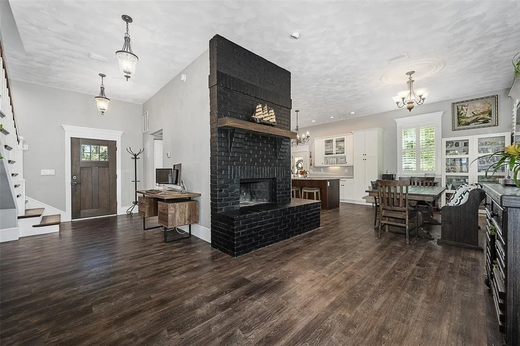 Photo of 45 WINCHESTER ROAD