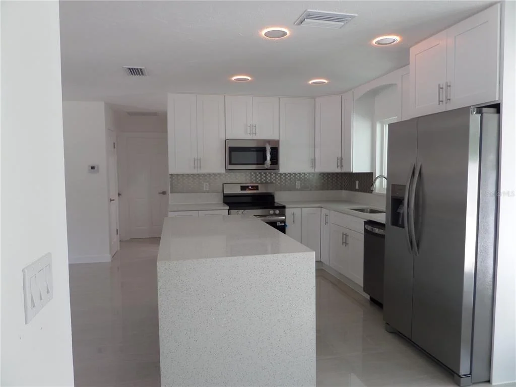Photo of 4925 SILK OAK DRIVE