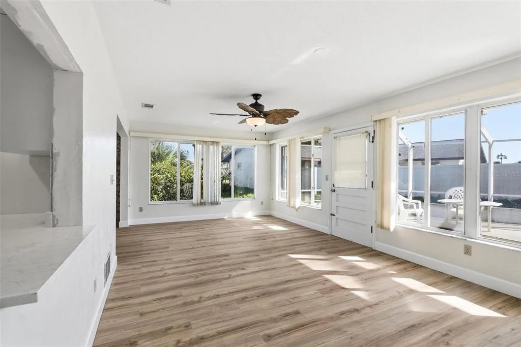 Photo of 33 E SEA HARBOR