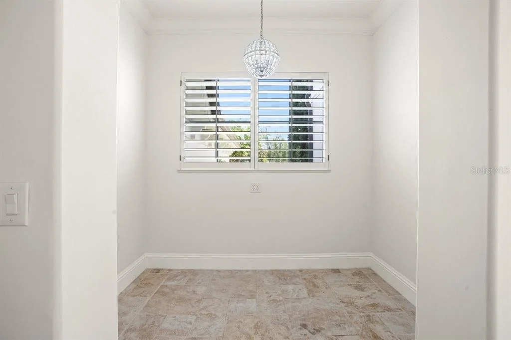 Photo of 1342 REDBOURNE LANE
