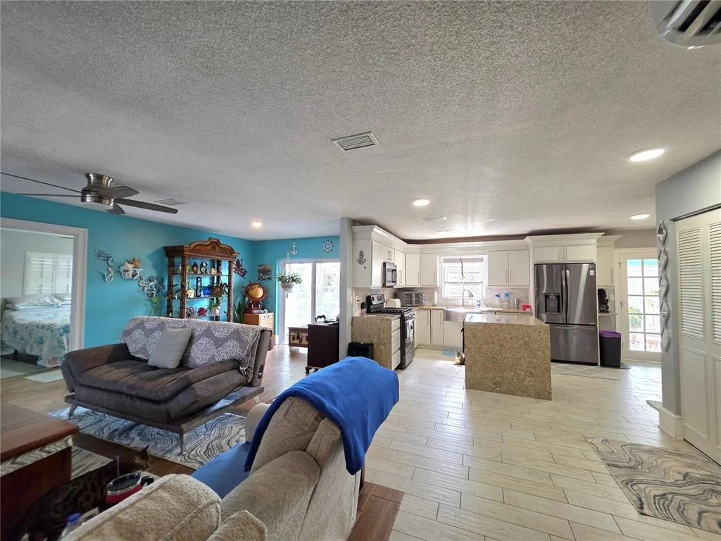 Photo of 9040 BAY DRIVE