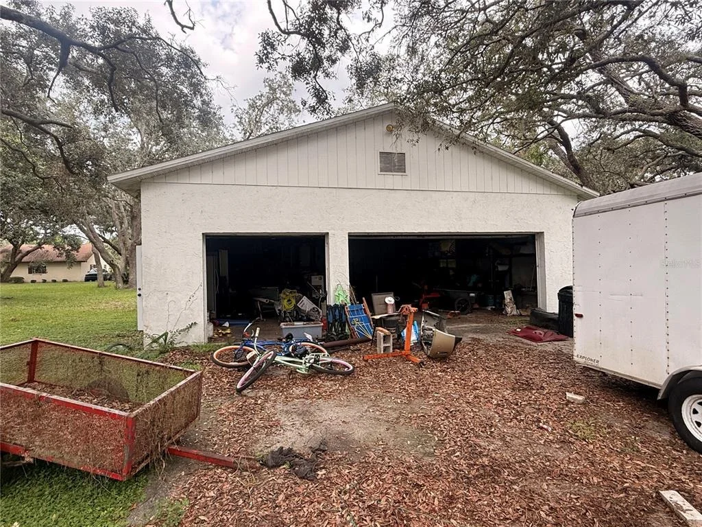 Photo of 18618 ANGLEWOOD DRIVE