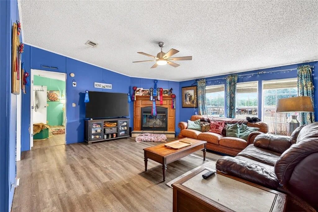 Photo of 650 NE 170TH AVENUE