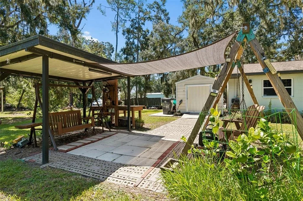 Photo of 2321 WOOTEN ROAD