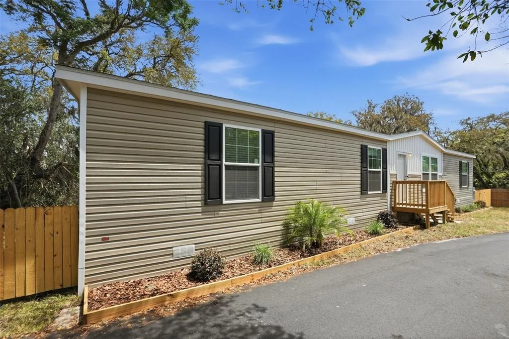 Photo of 9533 ROUND LAKE DRIVE
