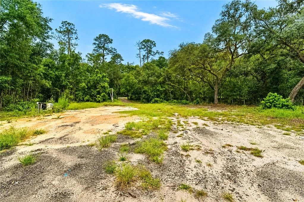 Photo of 261 ASHLEY LAKE DRIVE