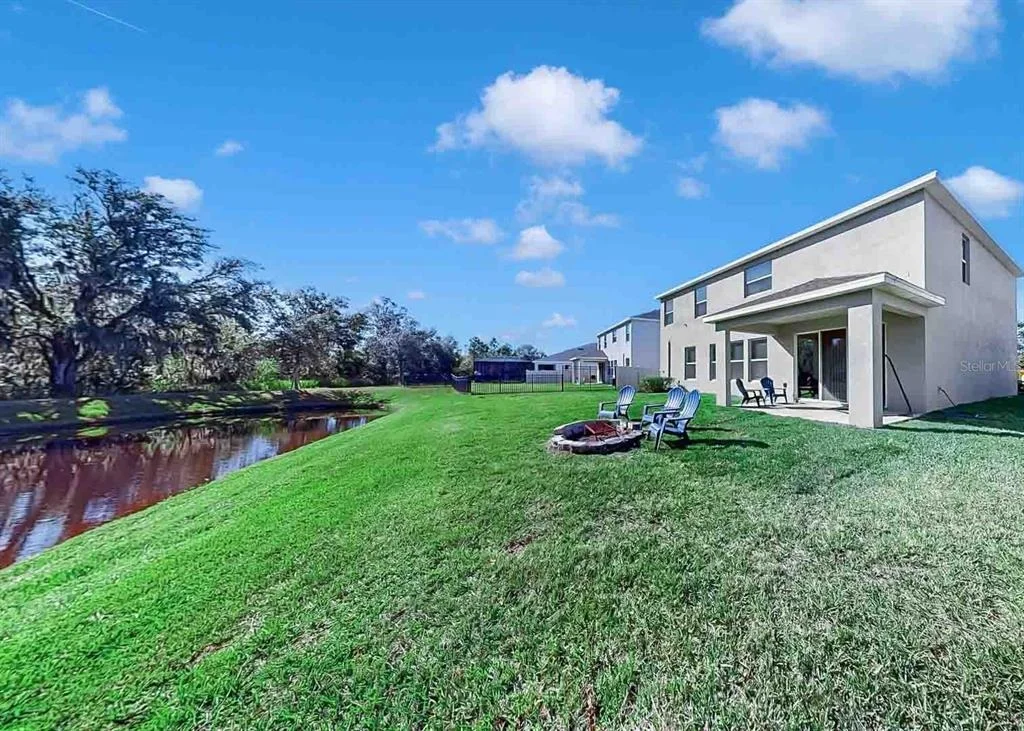 Photo of 16454 WOODSIDE GLEN