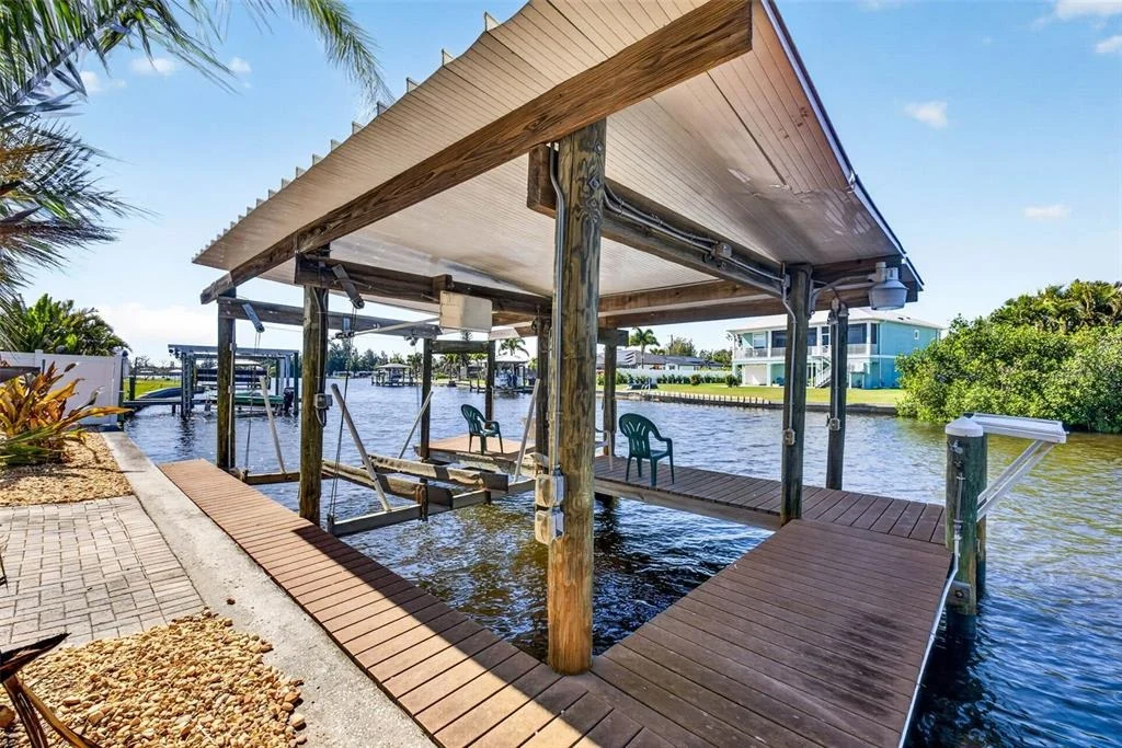 Photo of 821 BLUE HERON BOULEVARD