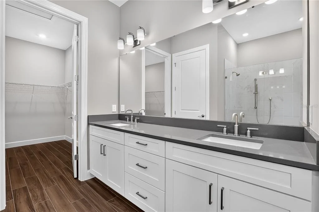 Photo of 936 ARBOR GREEN TRAIL