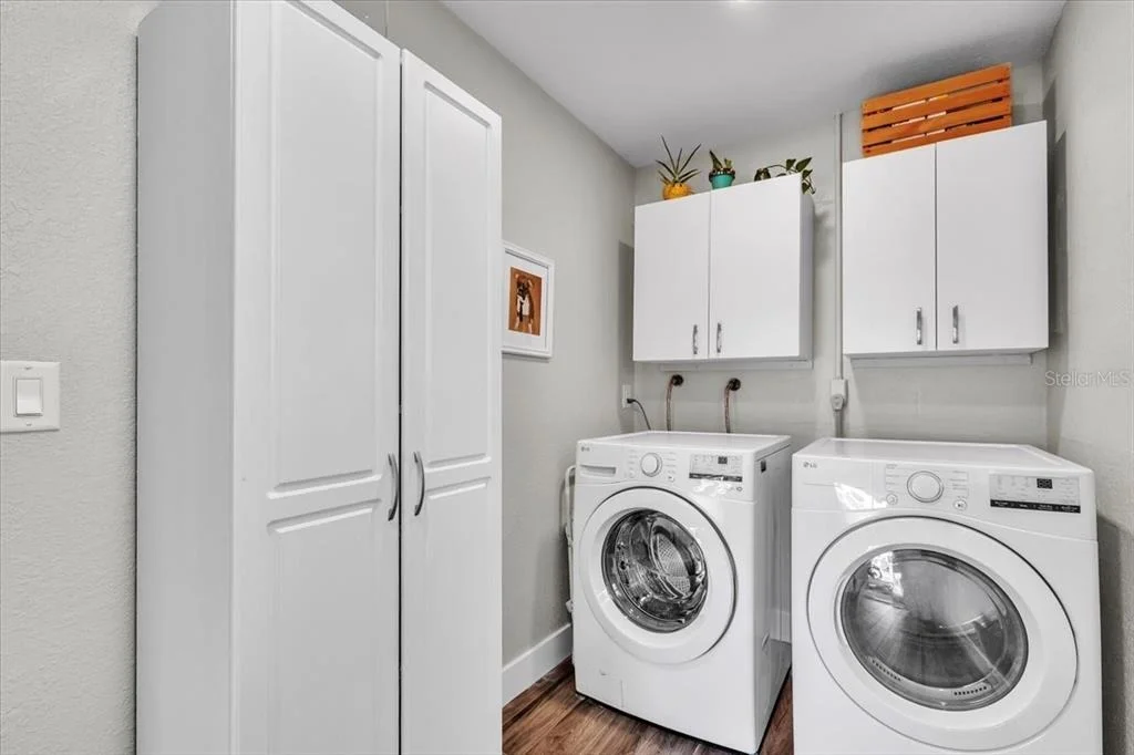 Photo of 904 INLET CIRCLE