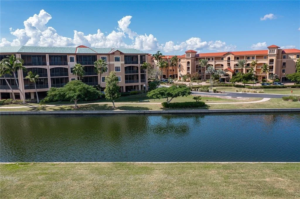 Photo of 83 COLONY POINT DRIVE