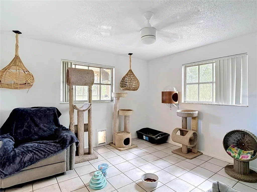 Photo of 5433 FRONT DRIVE