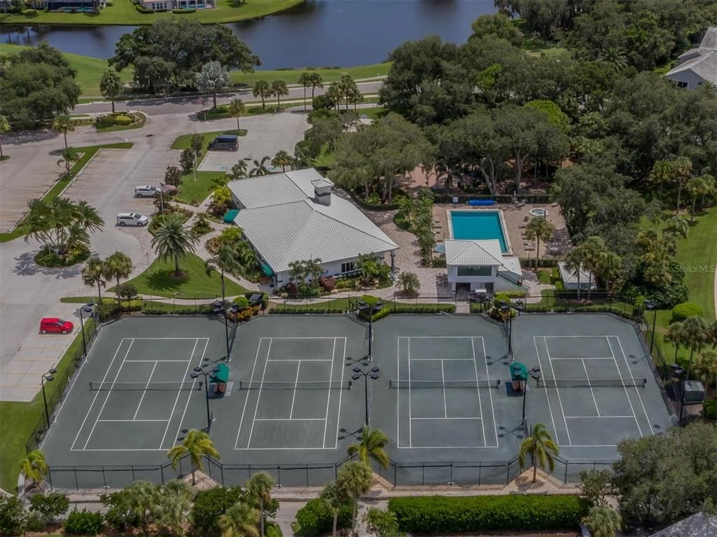 Photo of 1428 GLENEAGLES DRIVE