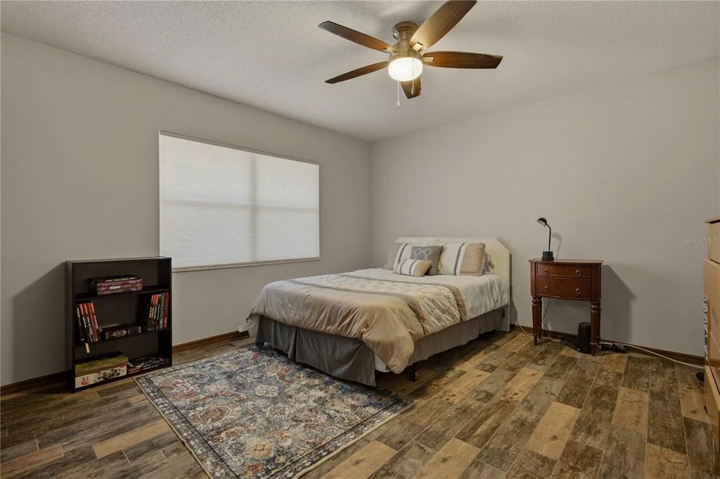 Photo of 390 W BRITAIN STREET