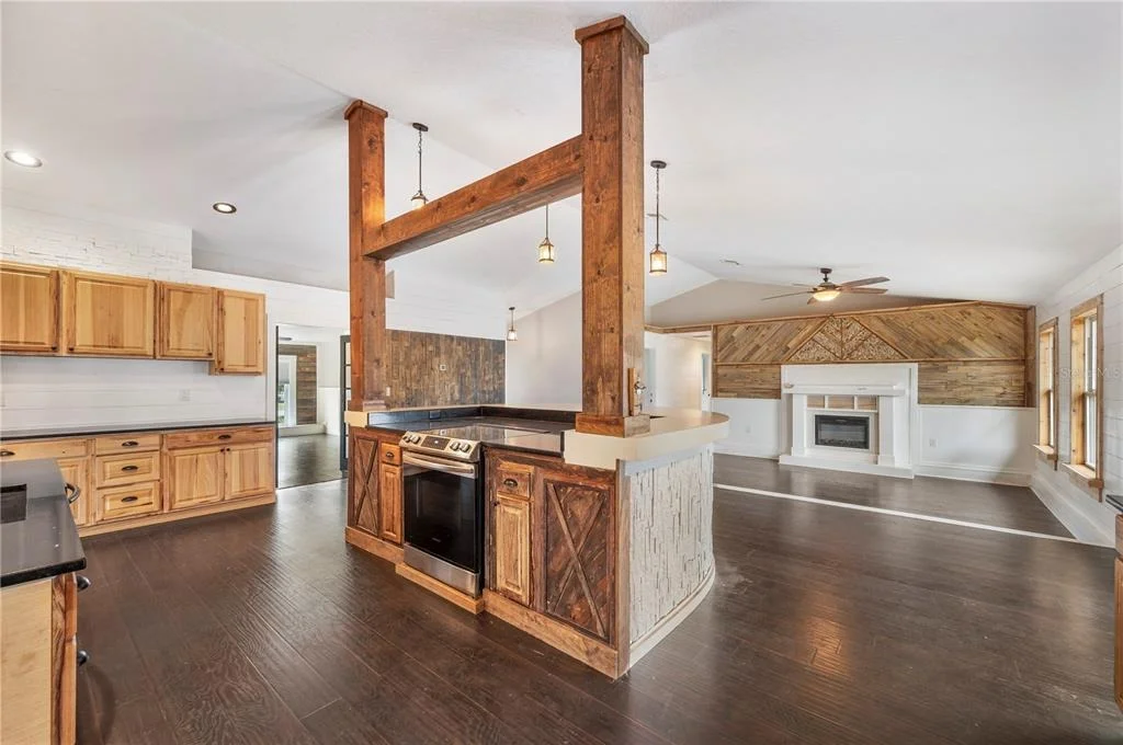 Photo of 132 ALACHUA DRIVE
