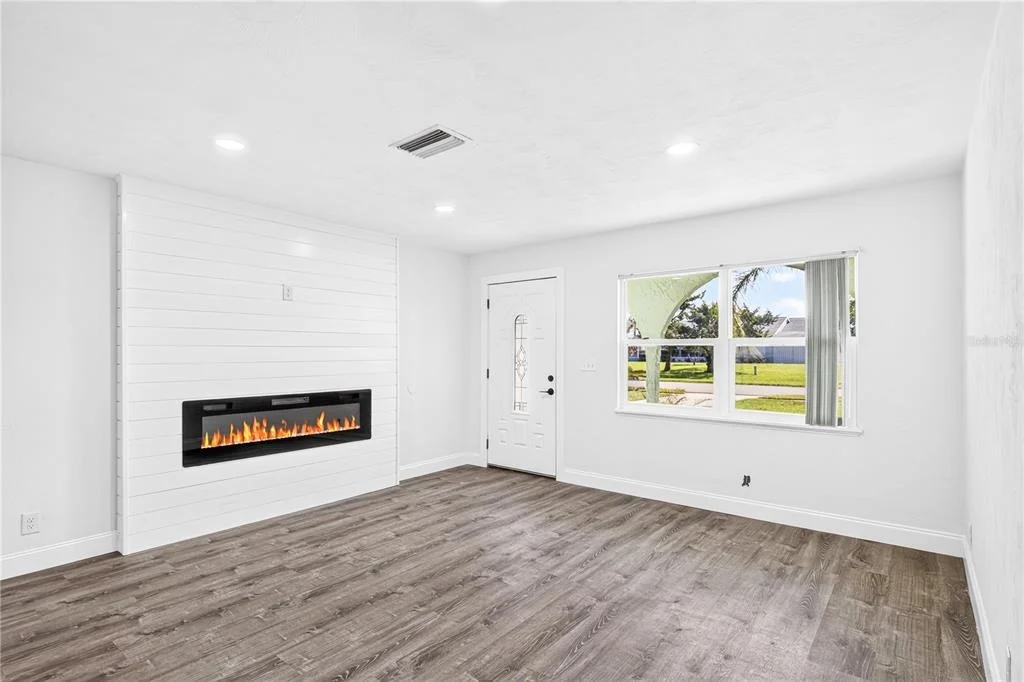 Photo of 5464 RIVERSIDE DRIVE