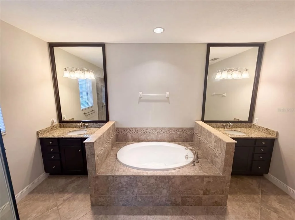 Photo of 2575 GRAND LAKESIDE DRIVE