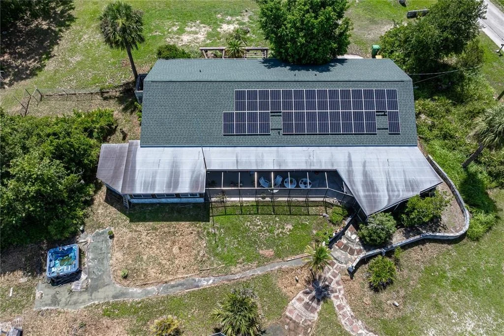 Photo of 2065 DUNCAN ROAD