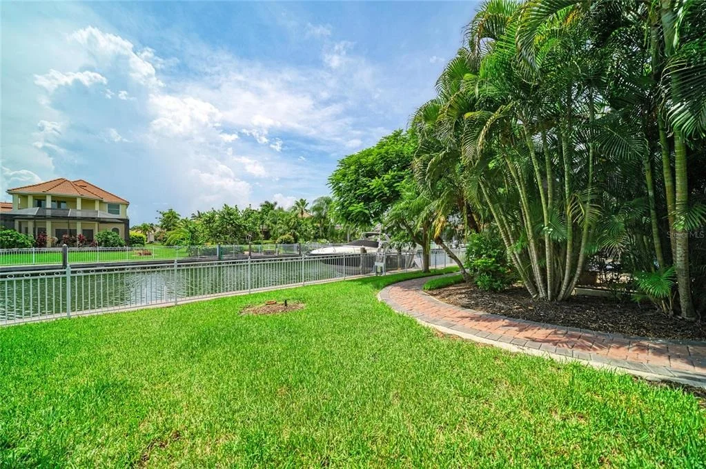 Photo of 545 MAST DRIVE