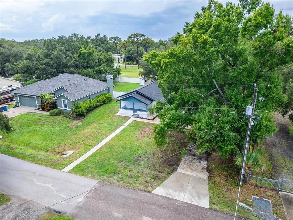 Photo of 8809 DYER ROAD
