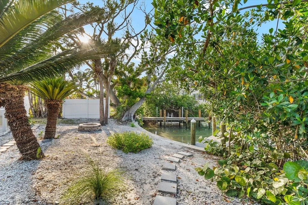 Photo of 501 DE NARVAEZ DRIVE