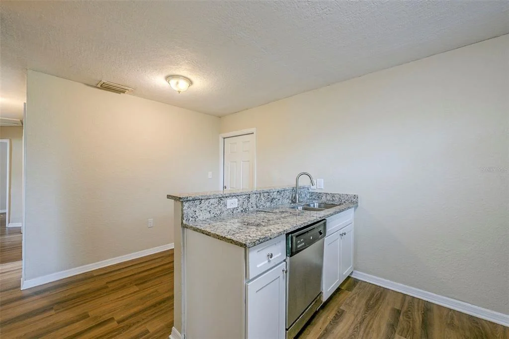 Photo of 523 CARVER BOULEVARD