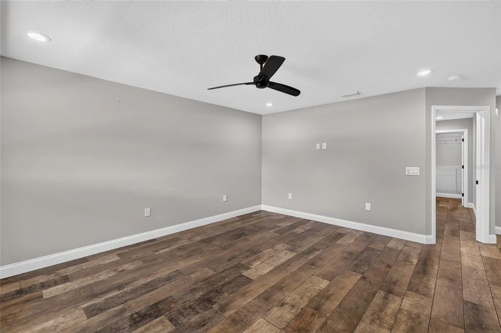Photo of 6631 THORNHILL ROAD