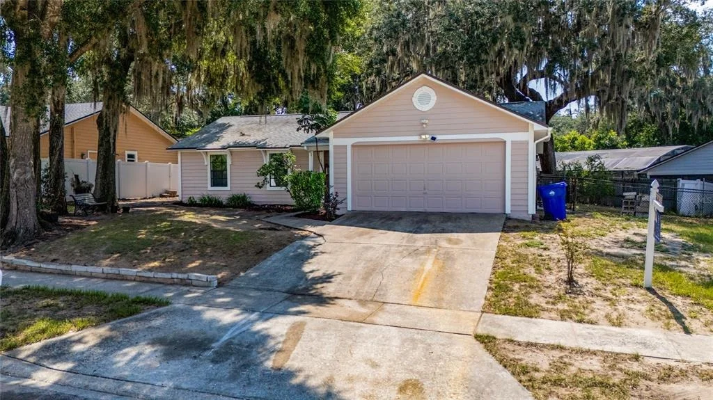 Photo of 401 HAGER DRIVE