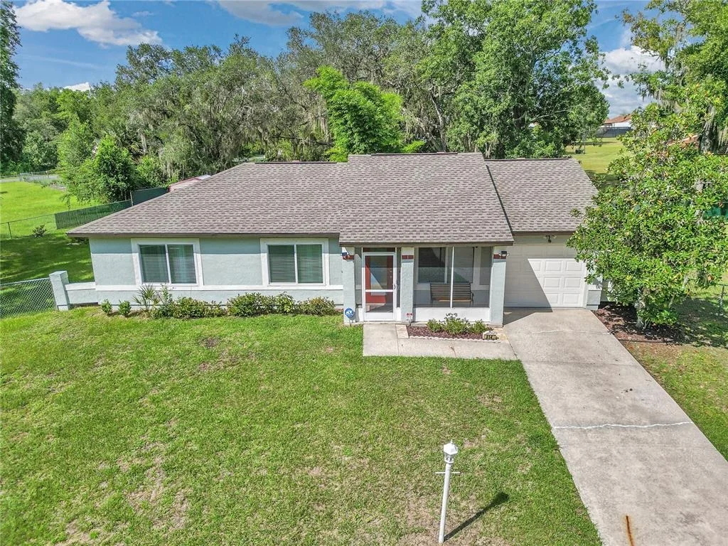 Photo of 814 OAK ROAD