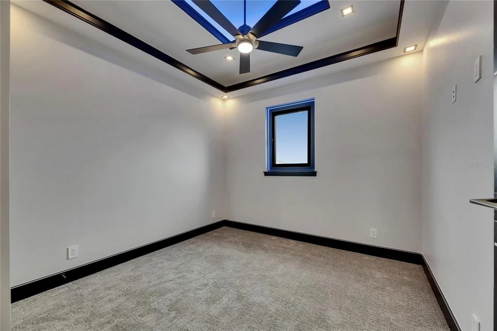 Photo of 6528 SIMONE SHORES CIRCLE