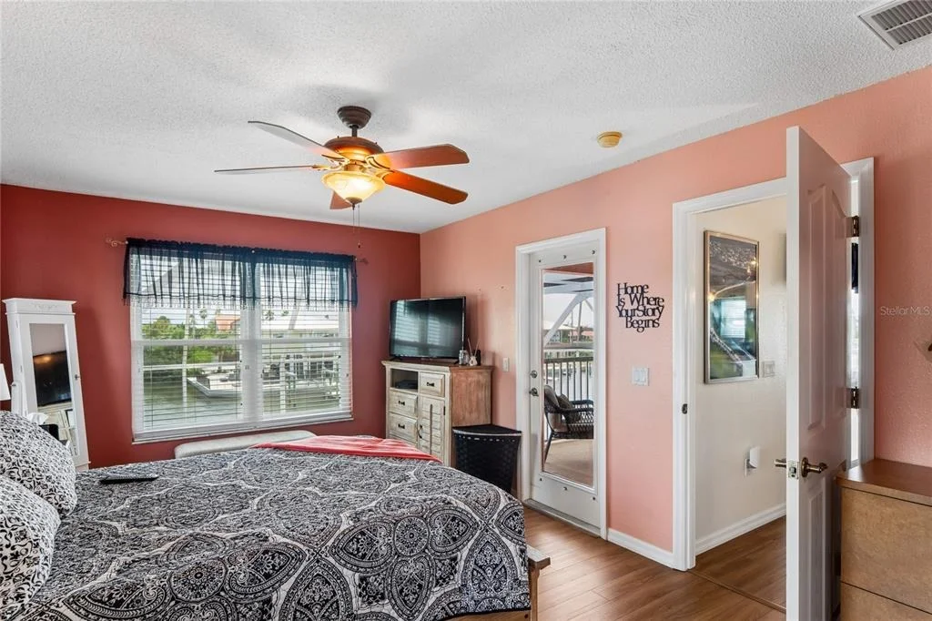 Photo of 3294 MINNOW CREEK DRIVE