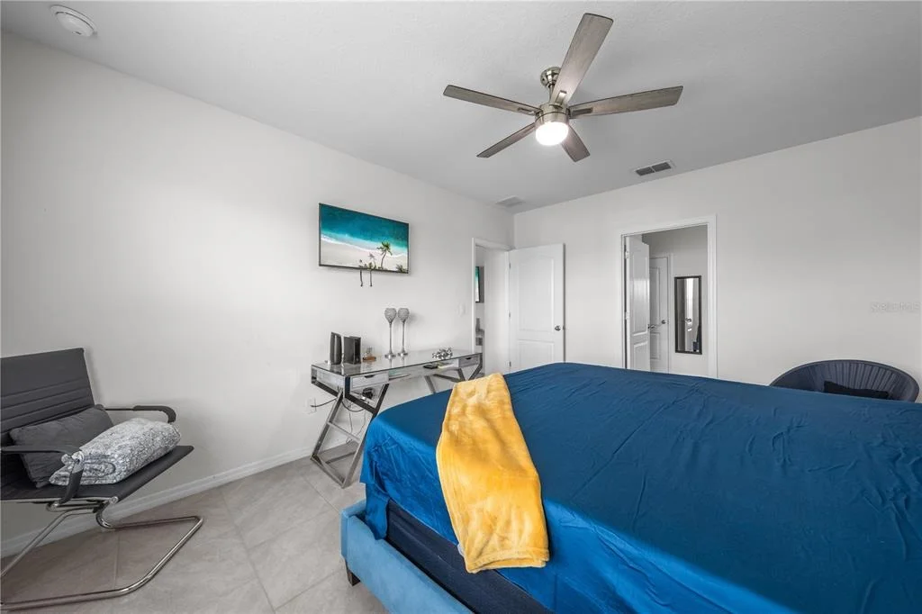 Photo of 1242 IGUANA LOOP