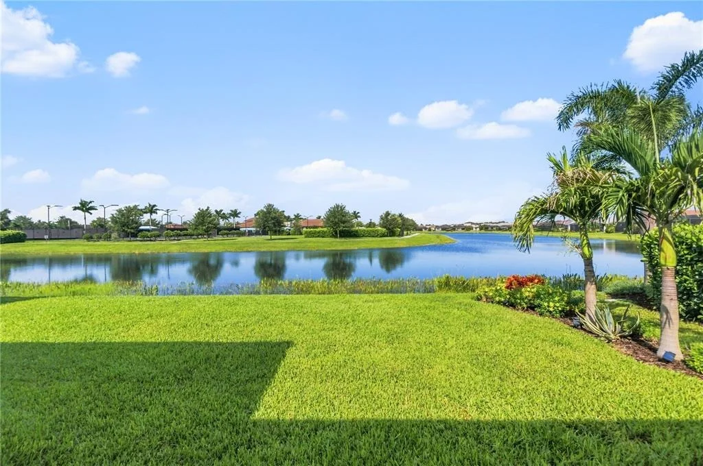Photo of 4925 SURFSIDE CIRCLE