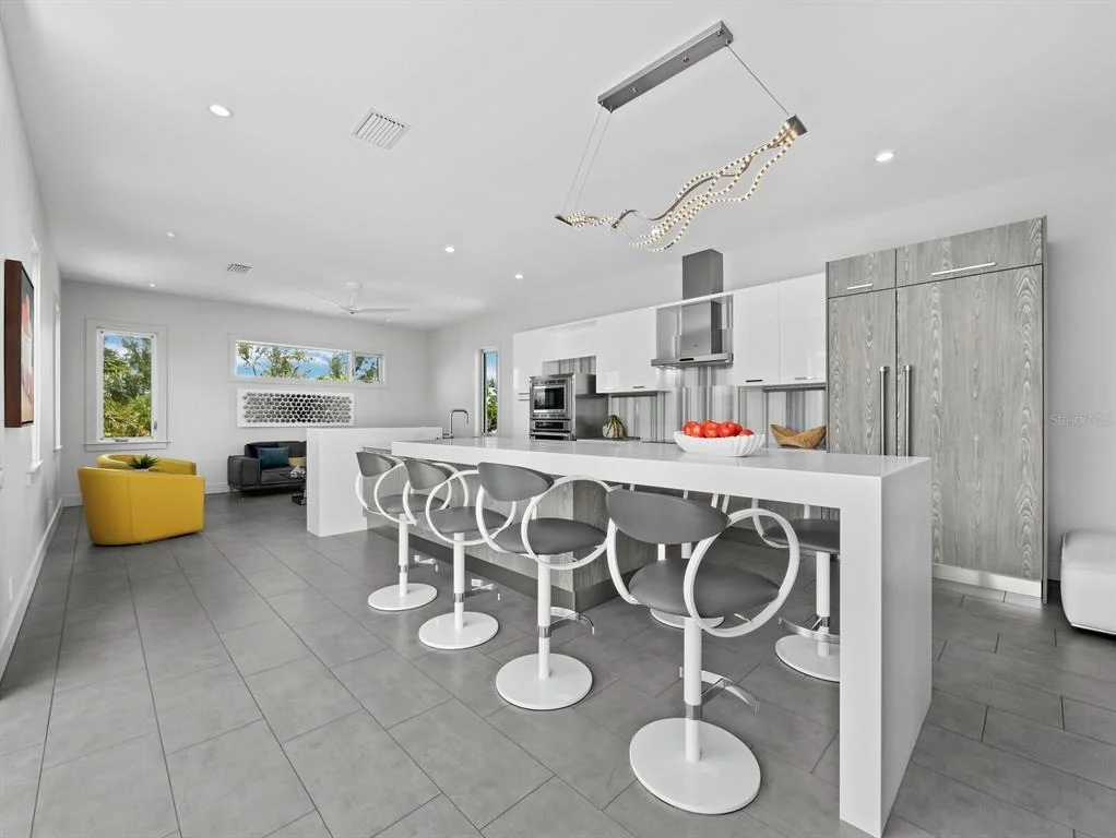 Photo of 471 ISLAND CIRCLE
