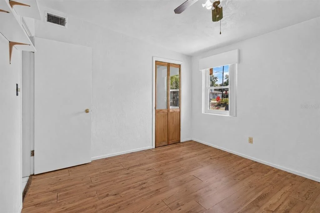 Photo of 568 MANOR DRIVE