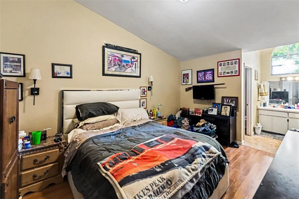 Photo of 627 CRYSTAL DR