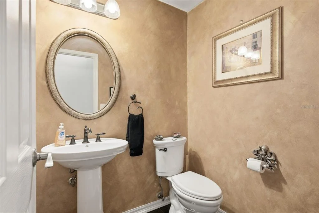 Photo of 141 OLD OAK CIRCLE