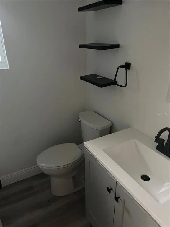 Photo of 1006 KENMORE DRIVE