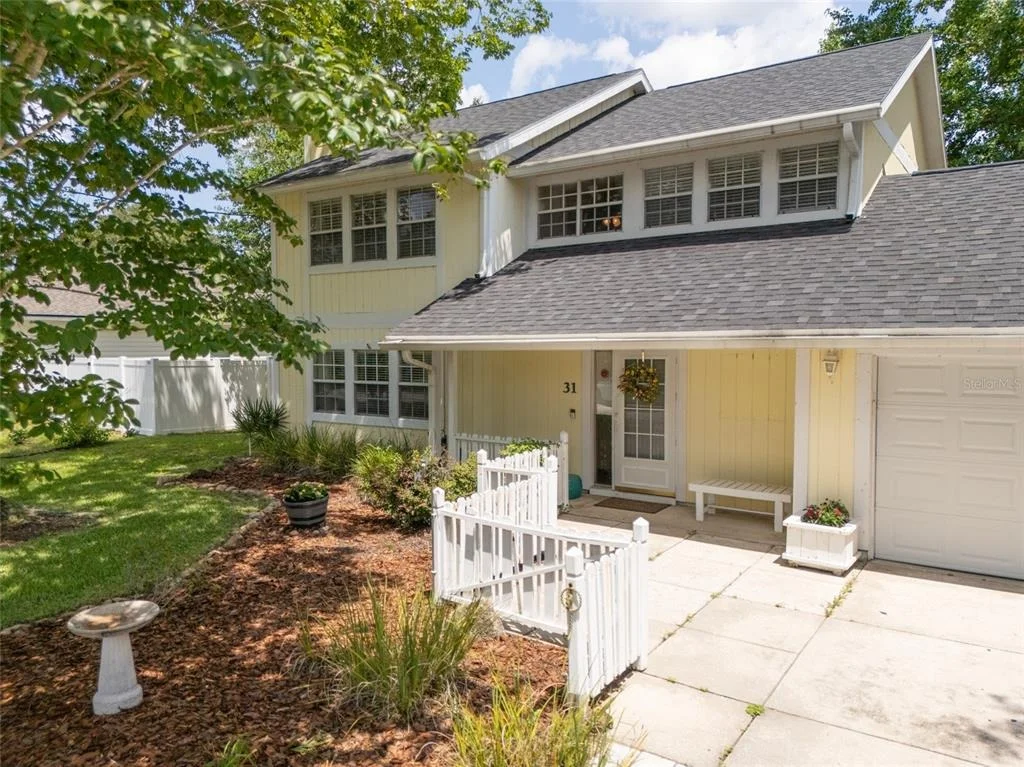 Photo of 31 WENDOVER LANE