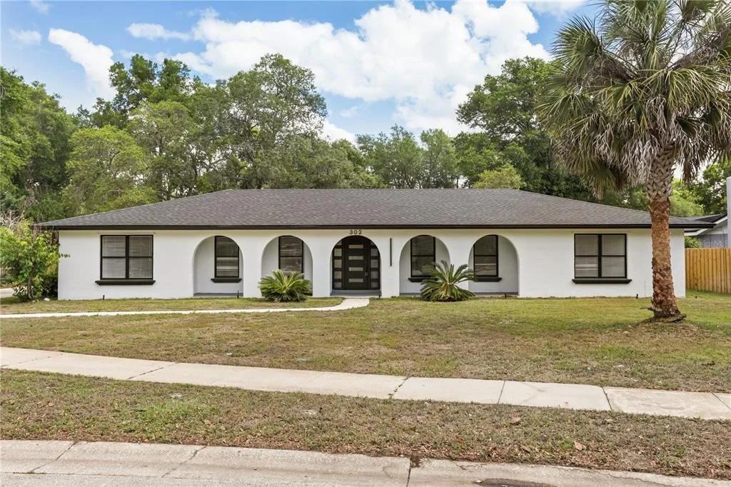 Photo of 302 TIMBERCOVE CIRCLE