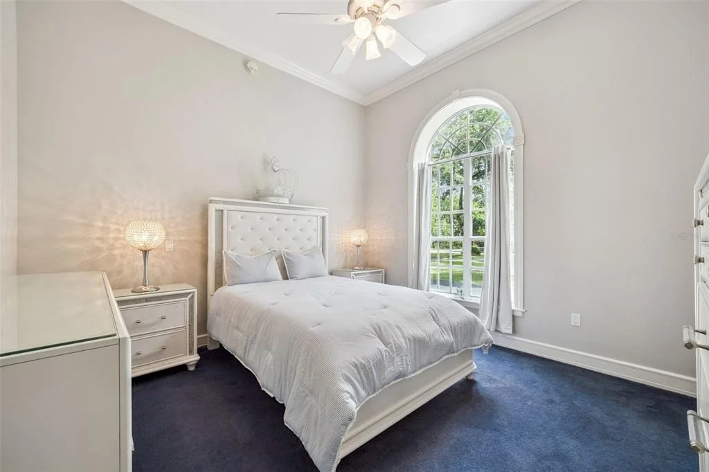 Photo of 21033 VIOLET ROAD