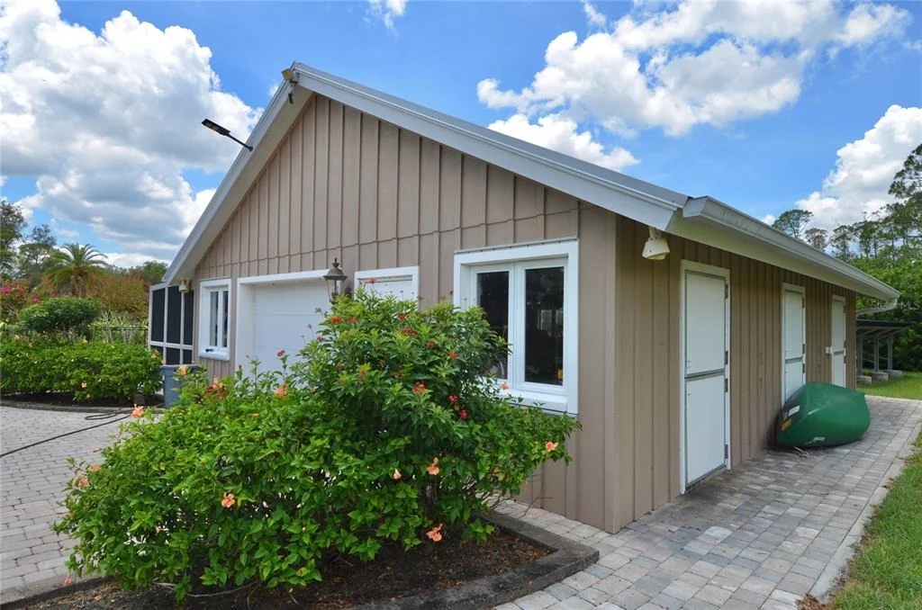 Photo of 630 N RIVER ROAD