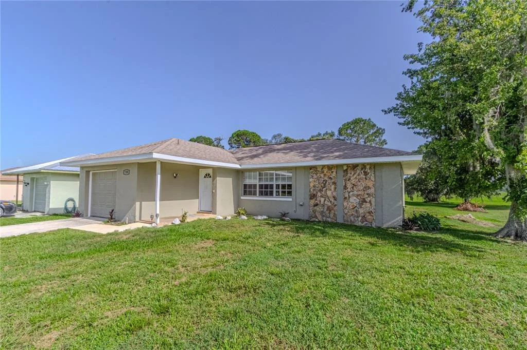 Photo of 7208 HONEYSUCKLE DRIVE