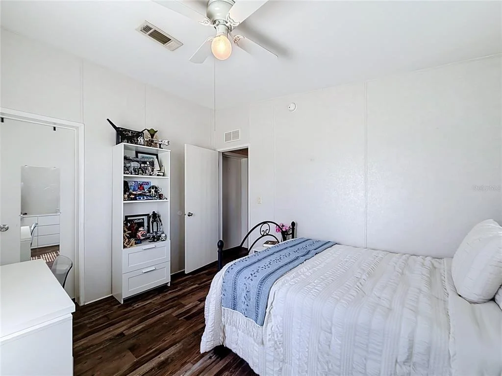 Photo of 25110 ALAMANDA DR