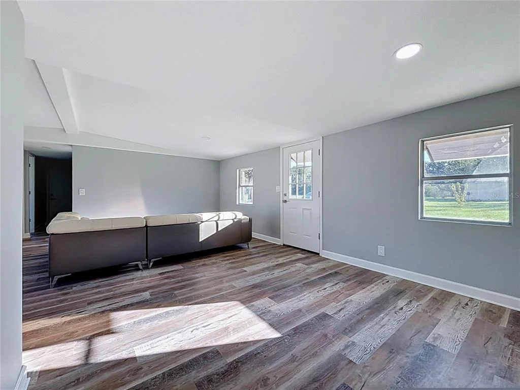 Photo of 2307 STATE ROAD 33