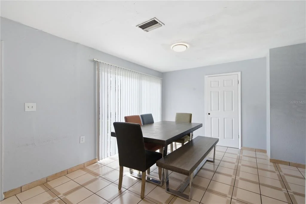 Photo of 802 PAPAYA DRIVE