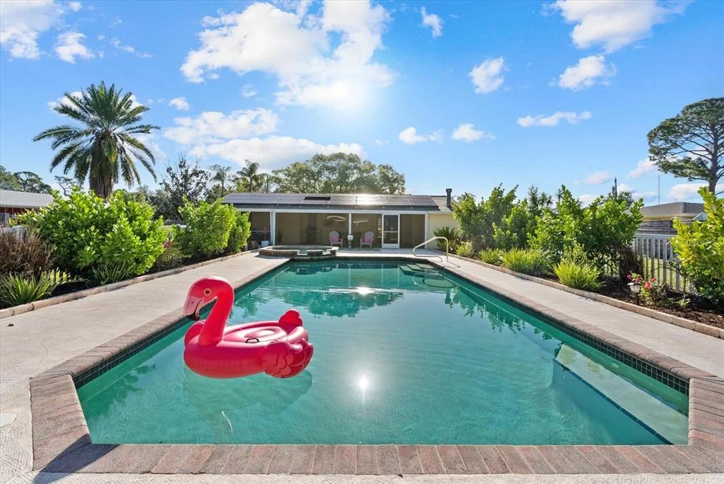 Photo of 5868 DENISON DRIVE